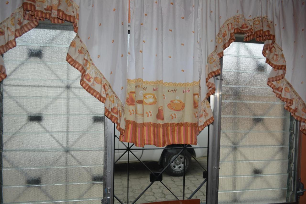 Apartamentos Y Hostal Rudon #1 科尔特斯港 外观 照片