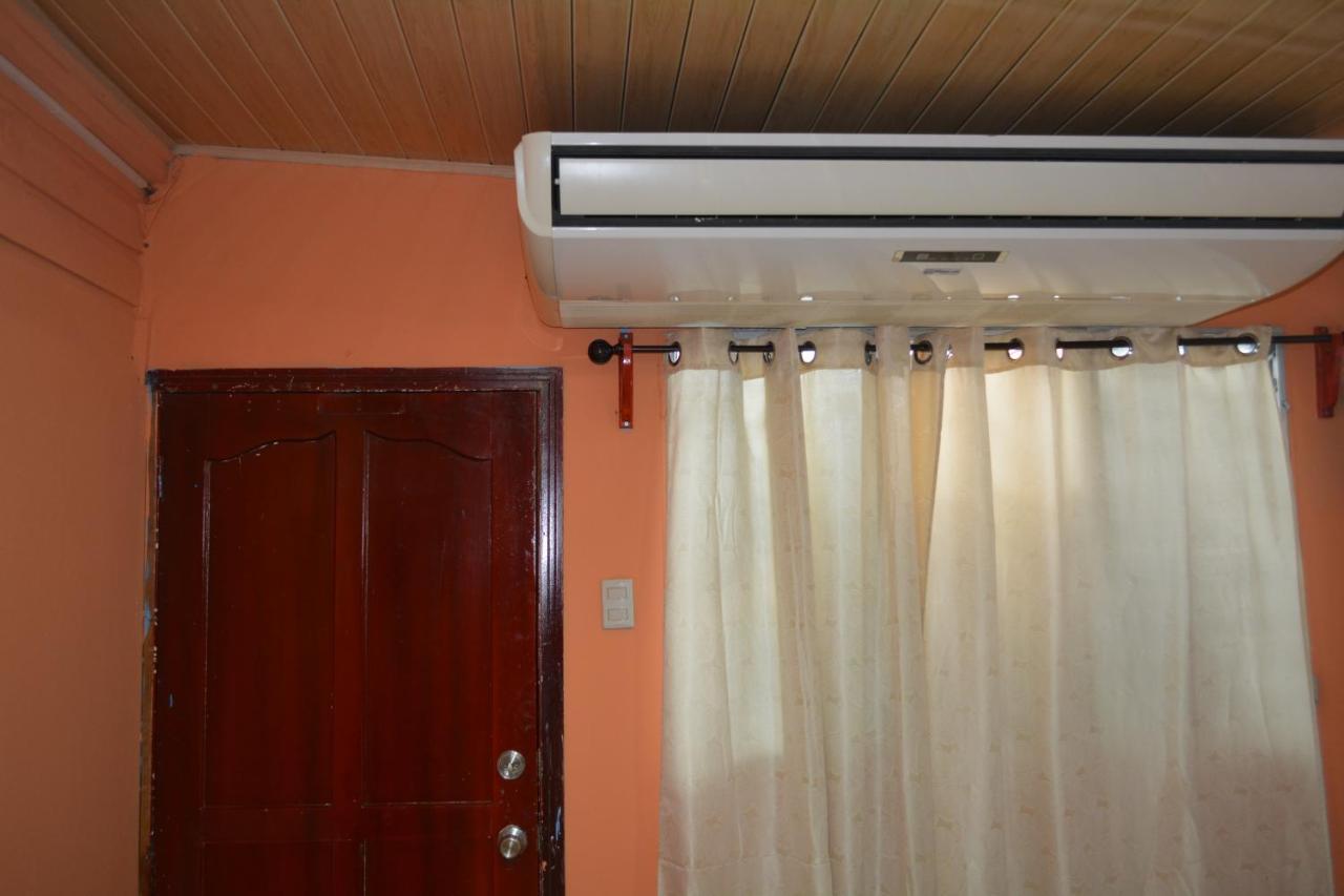 Apartamentos Y Hostal Rudon #1 科尔特斯港 外观 照片